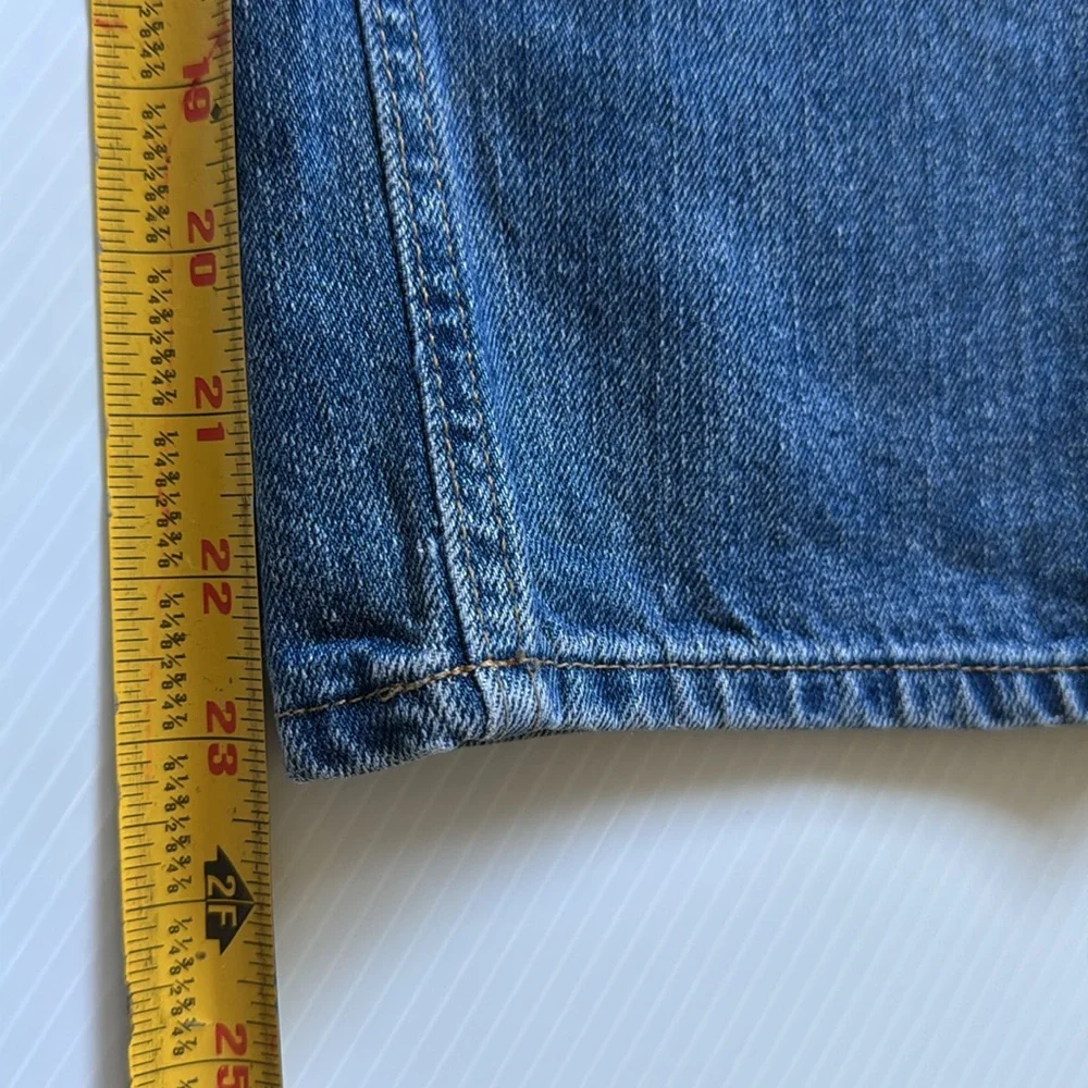 Old Navy boys loose fit blue jeans.  Size 8